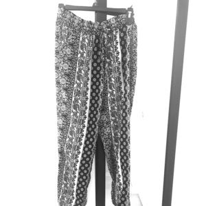Tribal pattern flowy pants with pockets